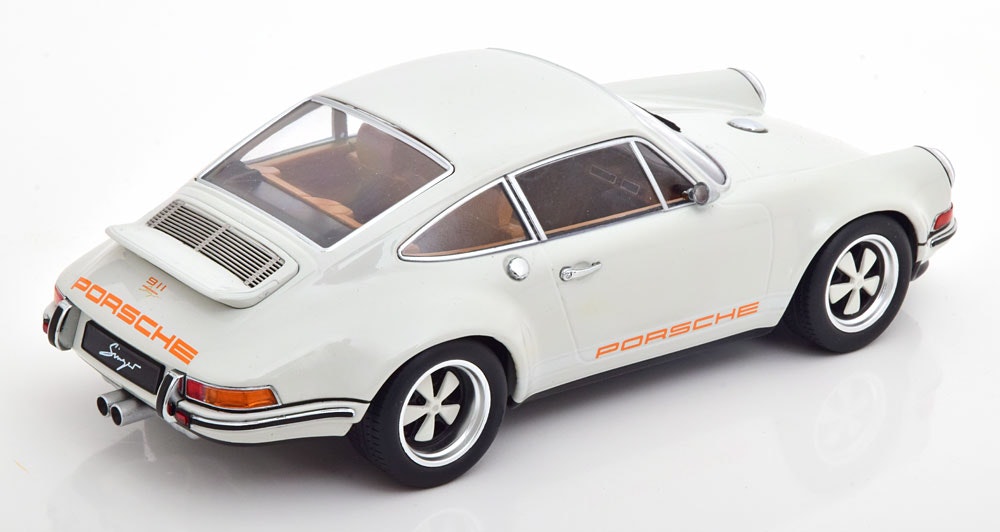 Skala 1/18 Singer 911 Coupe - Himmelsgrå m Beige inredning (Porsche) fr KK-scale