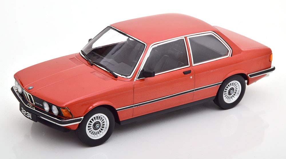 Skala 1/18 BMW 323i E21 1978', Kopparfärgad/rödaktig från KK-scale