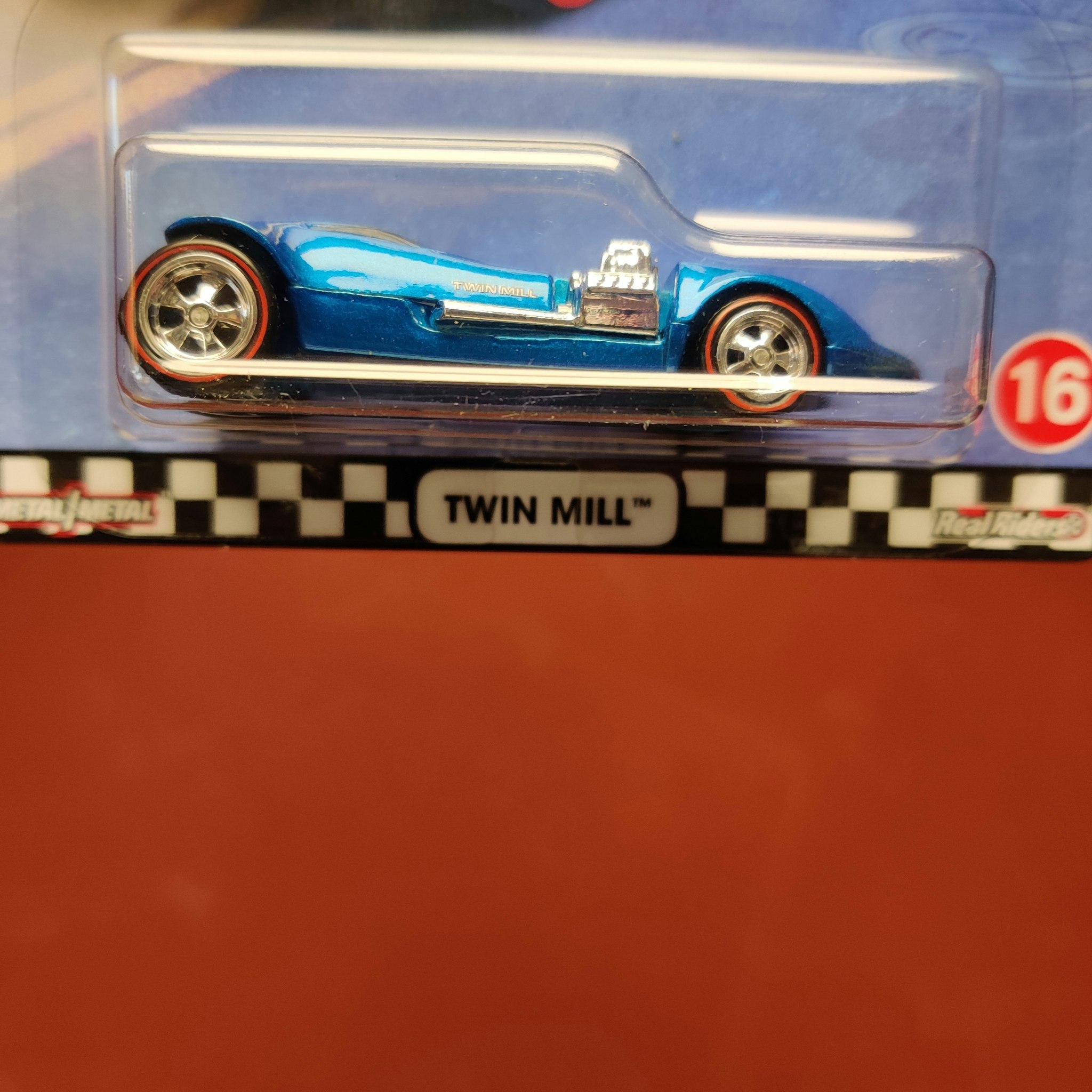 Skala 1/64 Hot Wheels PREMIUM - TWIN MILL - Hot Wheels BOULEVARD