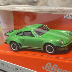 Skala 1/64 Porsche 911 Turbo (930), Grön, från Schuco