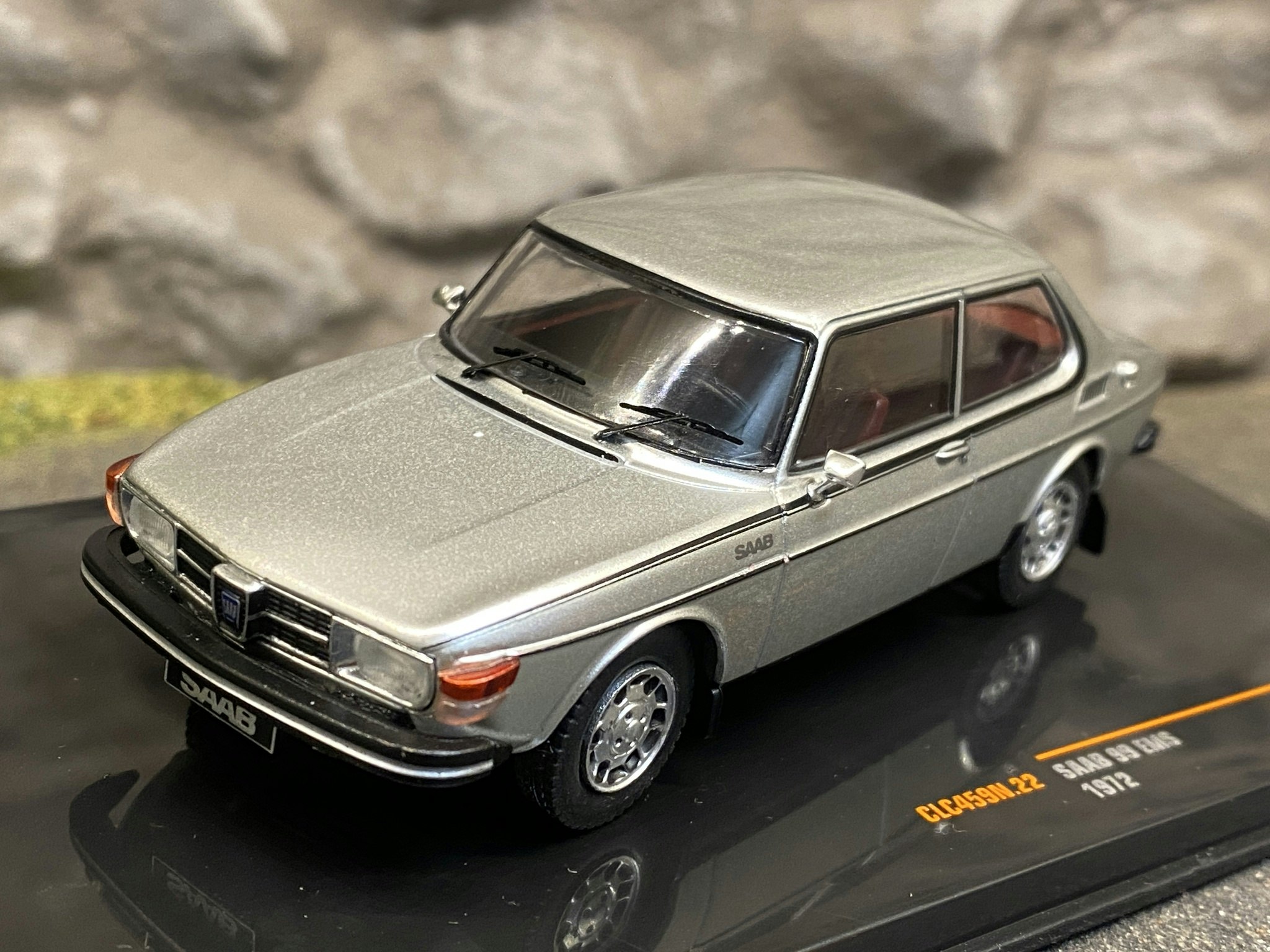 Skala 1/43 -SAAB 99 EMS -1972 Silver fr IXO-models