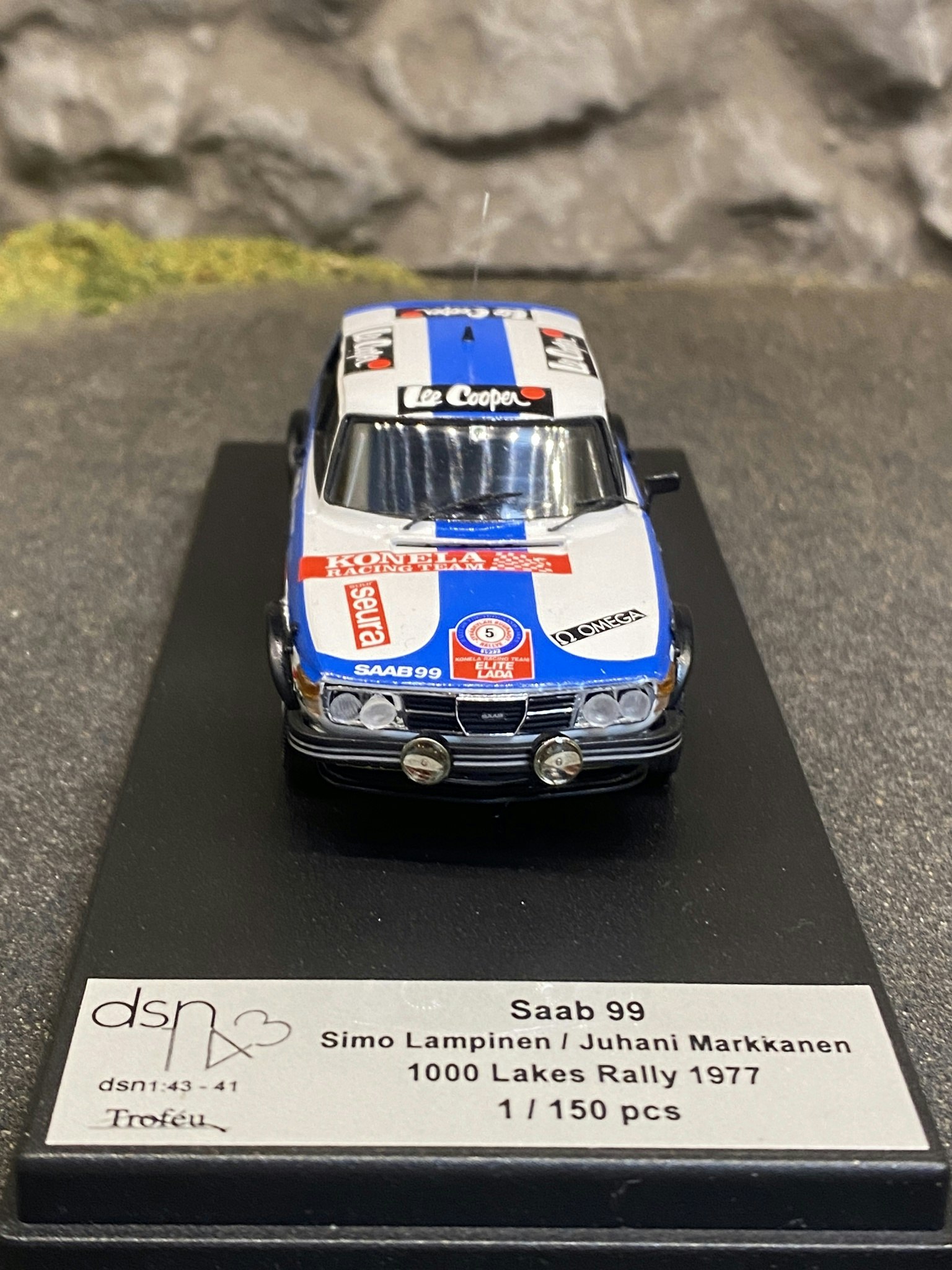 Skala 1/43 Saab 99, Simo Lampinen/Juhani Markkanen, 1000 lakes rally 77' f Troféu