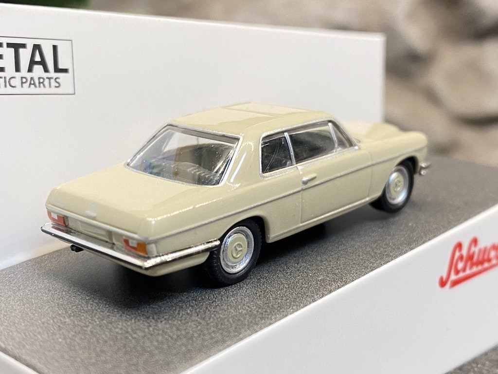 Skala 1/87 H0, Mercedes-Benz /8 Coupé fr Schuco