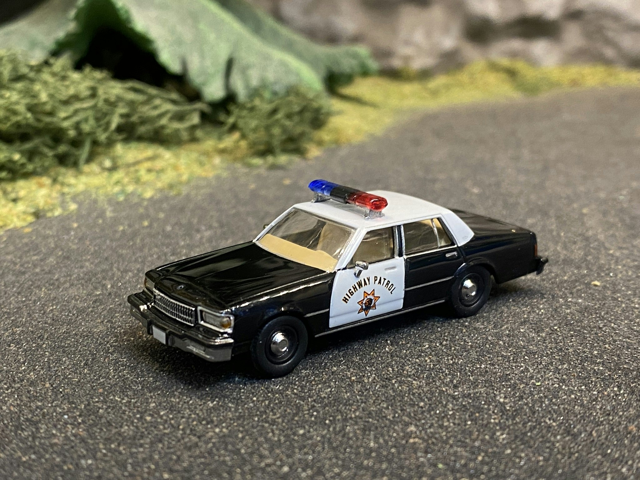 Skala 1/87 - Chevrolet Caprice, California Highway Patrol, Polisbil fr Brekina