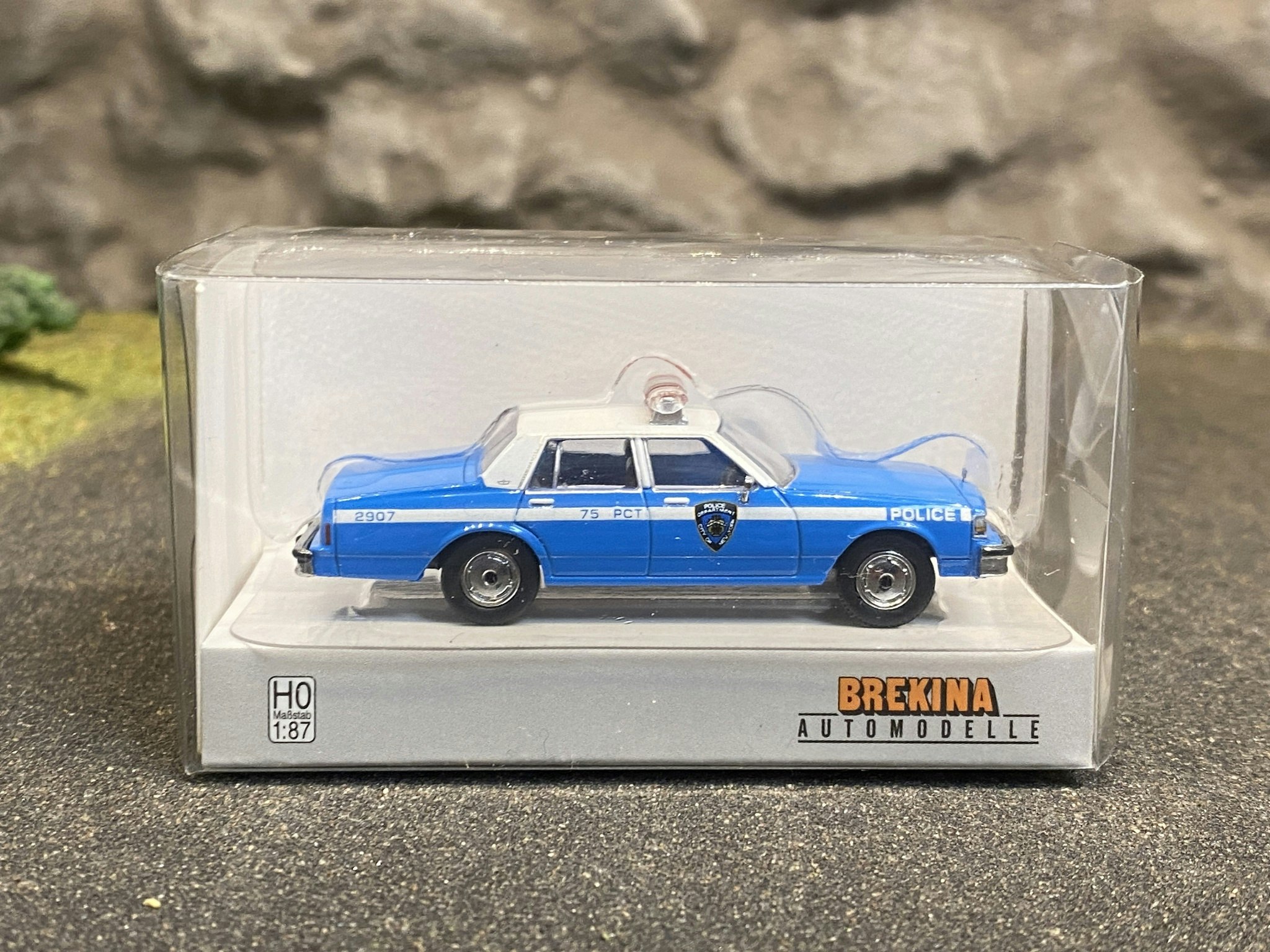 Skala 1/87 - Chevrolet Caprice, NYPD, Polisbil fr Brekina
