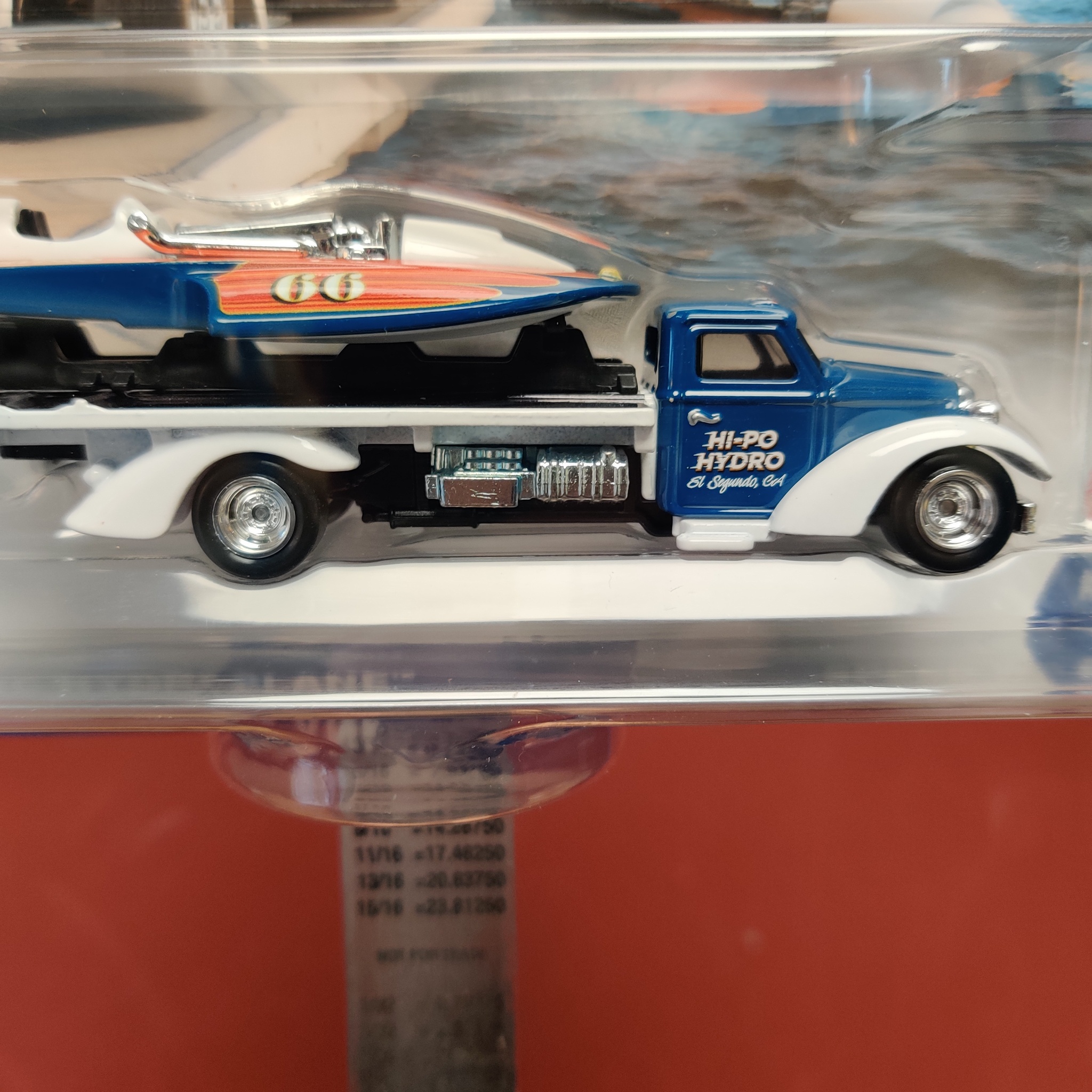 Skala 1/64 Hot Wheels PREMIUM Team Transport: Speed Waze + HW Classic HydroPlane