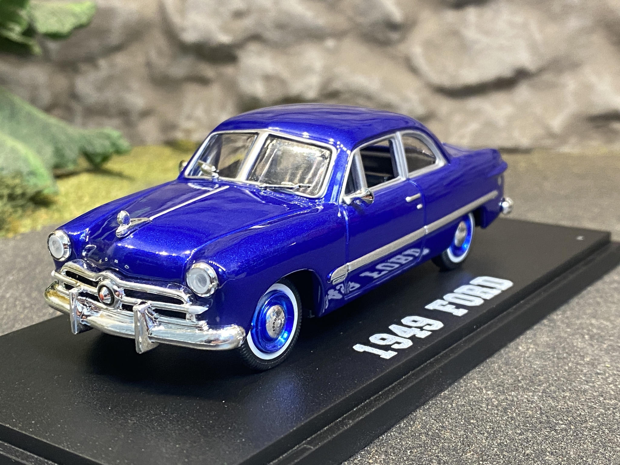 Skala 1/43 1949 Ford. The Cars that made America - History - Greenlight