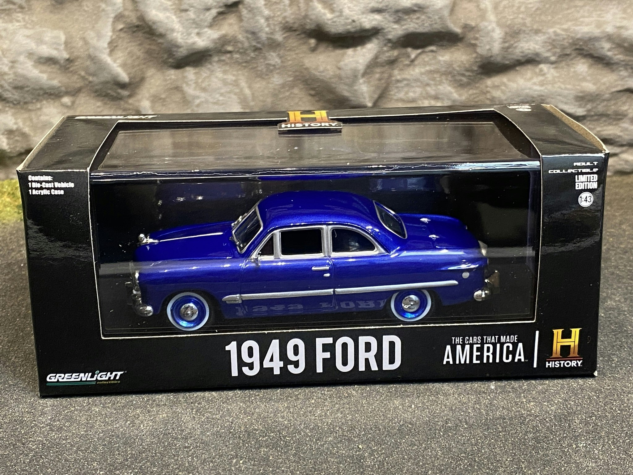Skala 1/43 1949 Ford. The Cars that made America - History - Greenlight