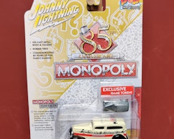 Skala 1/64 - Ford Panel Delivery 33 "MONOPOLY - POP Culture" från Johnny Lightning