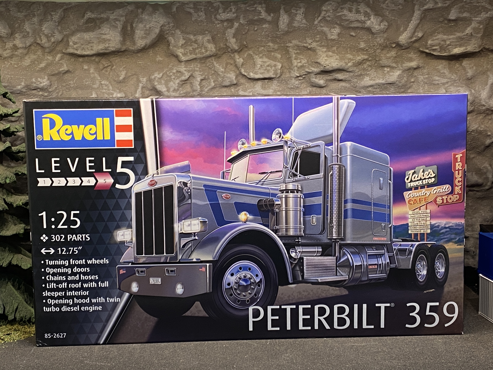Skala 1/25: Byggmodell Peterbilt 359 fr Revell