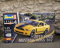 Skala 1/25 Ford Mustang Boss 302 13' fr Revell