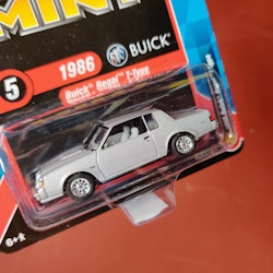 Scale 1/64 Buick Regal T-type 86&#39; fr Racing Champions Mint