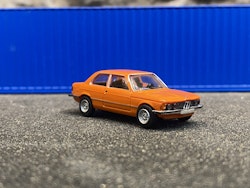Scale 1/87 - BMW 323i, orange for Brekina