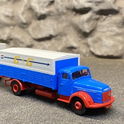 Skala 1/87 H0 - Volvo N 88, Lastbil med släp, G&G från Brekina