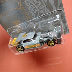 Skala 1/64, Hot Wheels: Aristo Rat