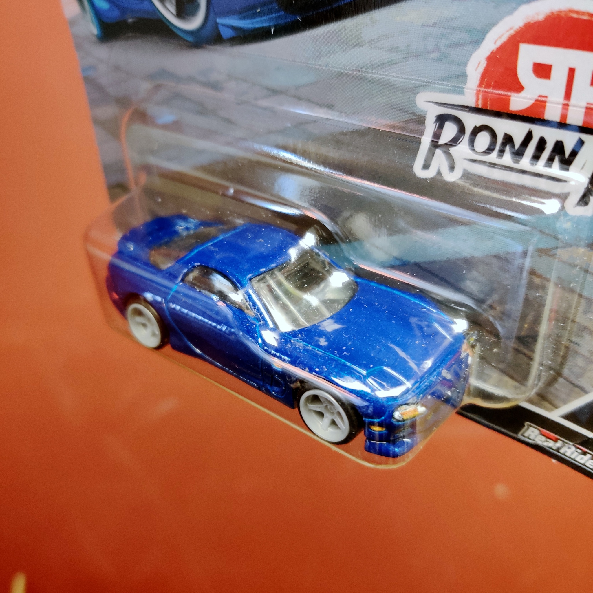 Skala 1/64 Hot Wheels PREMIUM "Ronin Run" - Mazda RX-7 95'