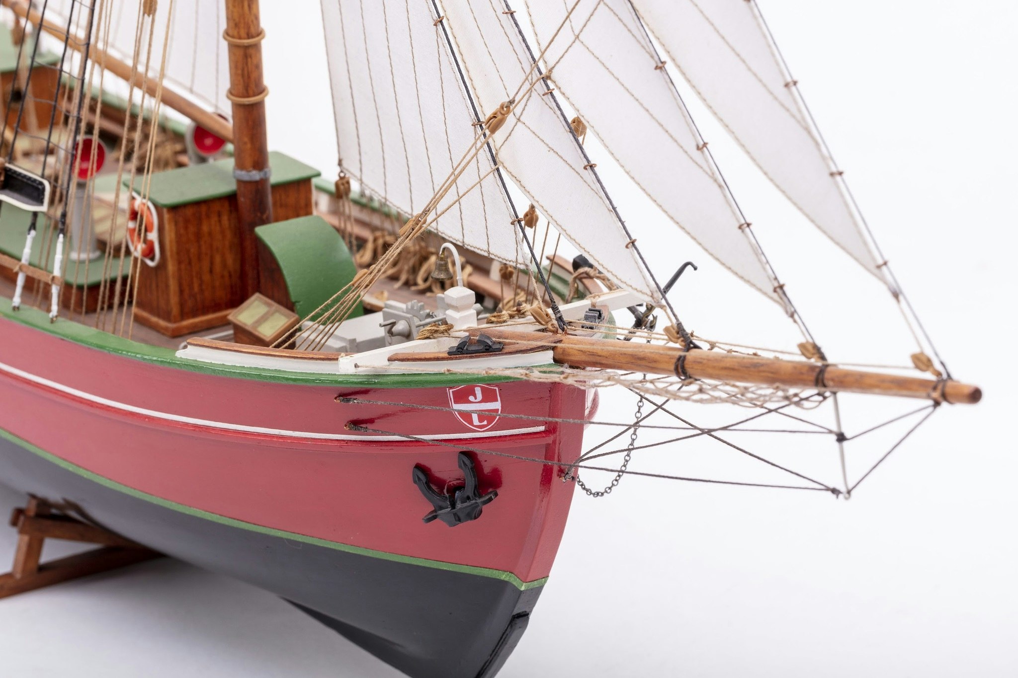 Scale 1/50 Construction model of BB578 Little Dan with Wooden Hull - from Billing Boats