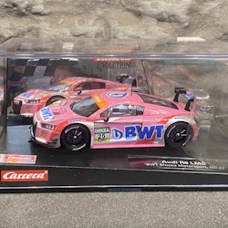 Skala 1/32 Analog bil till bilbana fr Carrera: Audi R8 LMS BWT Mücke Motorsport #25