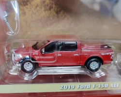 Skala 1/64 - Ford F-150 XLT 22' & Livestock Trailer fr GreenLight Hitch & Tow