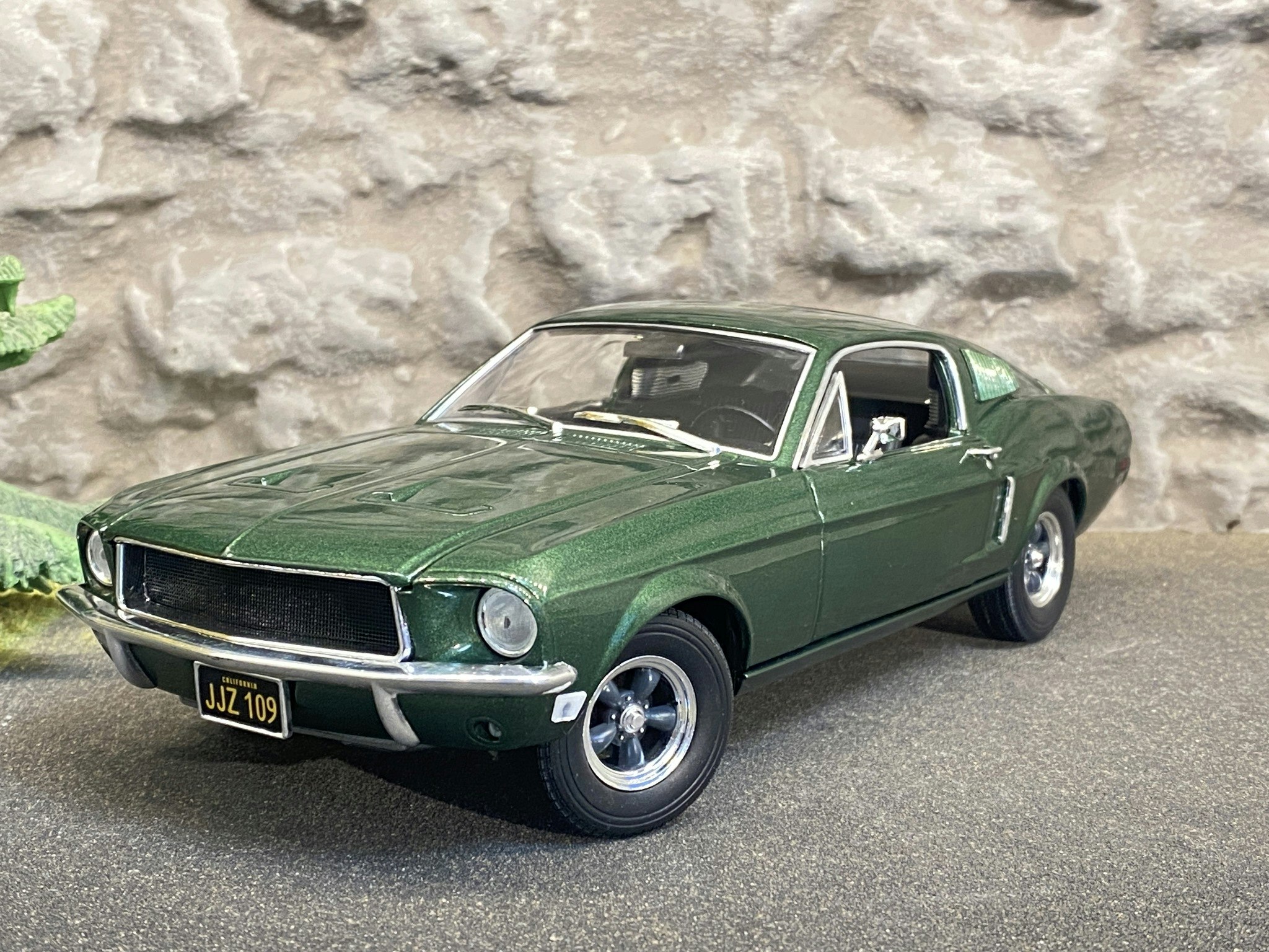 Skala 1/18 1968 Ford Mustang GT, Green metallic, Limited Edition fr Greenlight