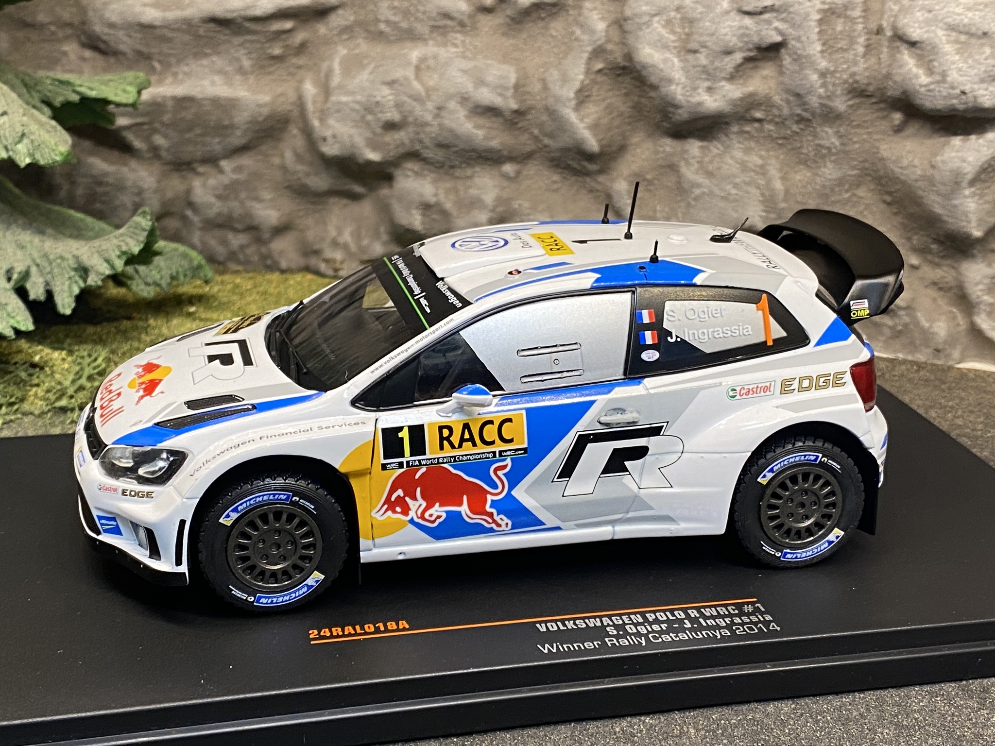 Skala 1/24 Volkswagen Polo R WRC #1, Winner Rally Catalunya 2014 fr IXO Models