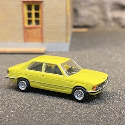 Skala 1/87 - BMW 323i, Gul/Yellow fr Brekina