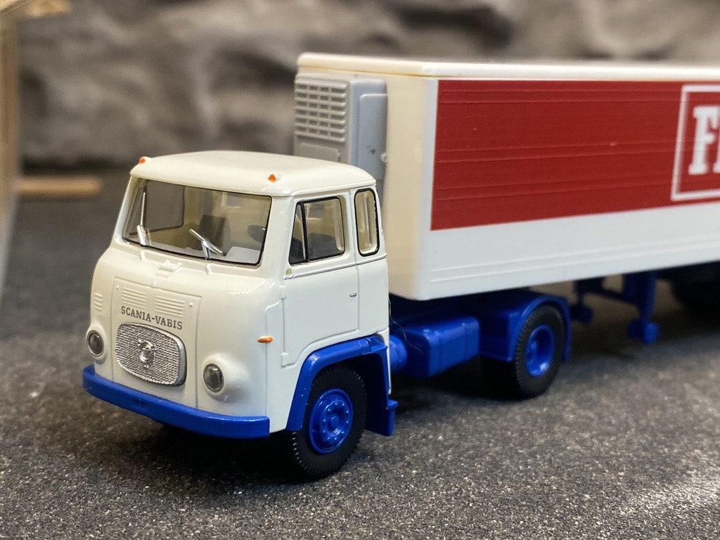 Skala 1/87 H0 - Scania LB 76, Findus Dypfryst fr Brekina