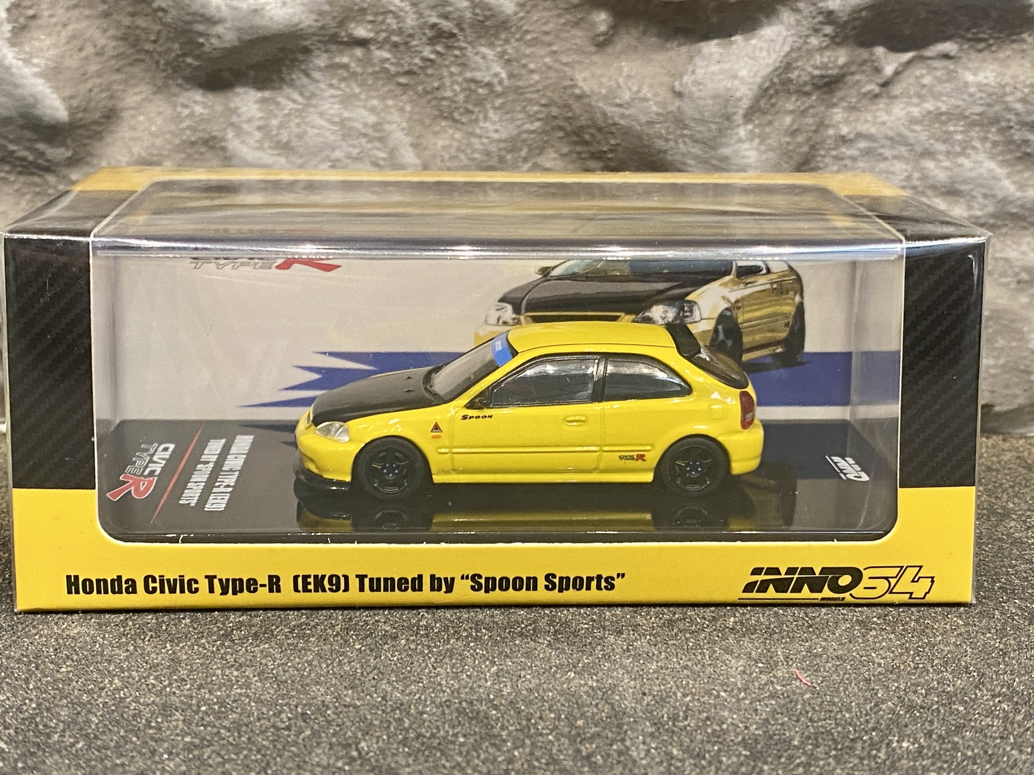 Skala 1/64 Honda Civic Type-R EK9 Tuned by Spoon Sports fr Inno64