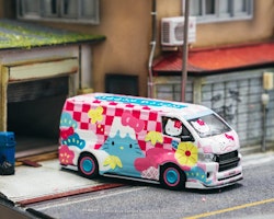 Skala 1/64 Toyota Hiace Widebody - Hello Kitty Capsule Summer Festival fr Inno64