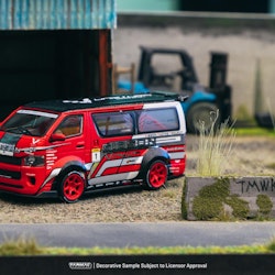 Skala 1/64 Toyota Hiace Widebody - Special Edition - Red,fr Inno64