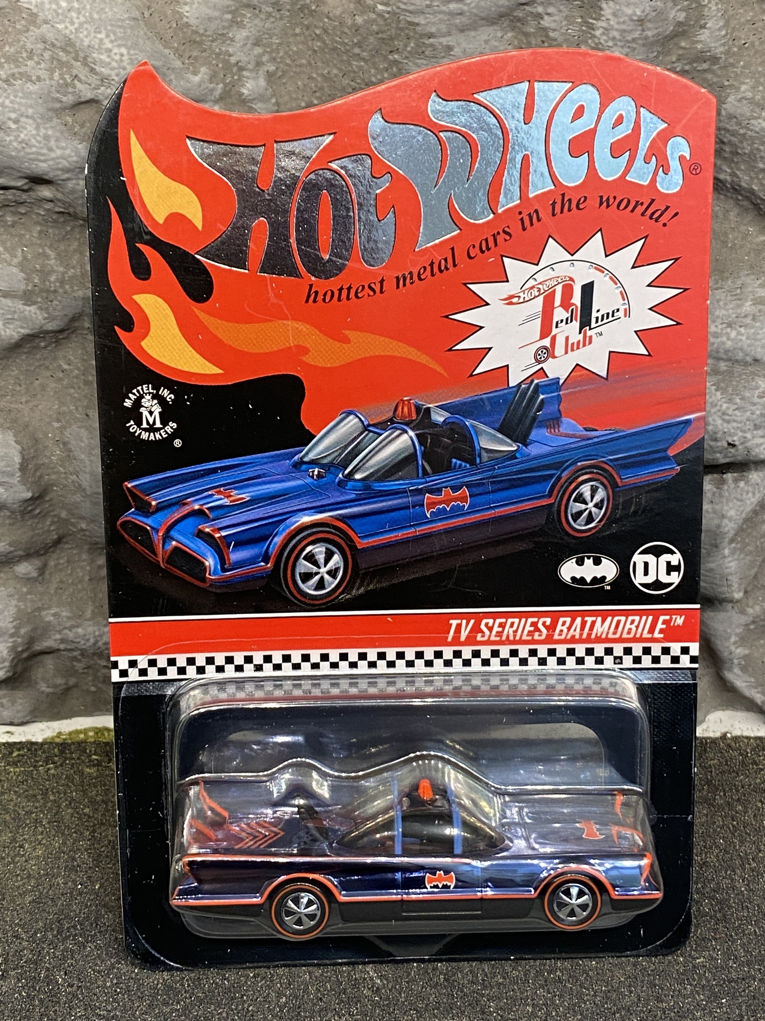 Skala 1/64 Hot Wheels - Red Line Club - TV-series Batmobile (w extra plastic case)