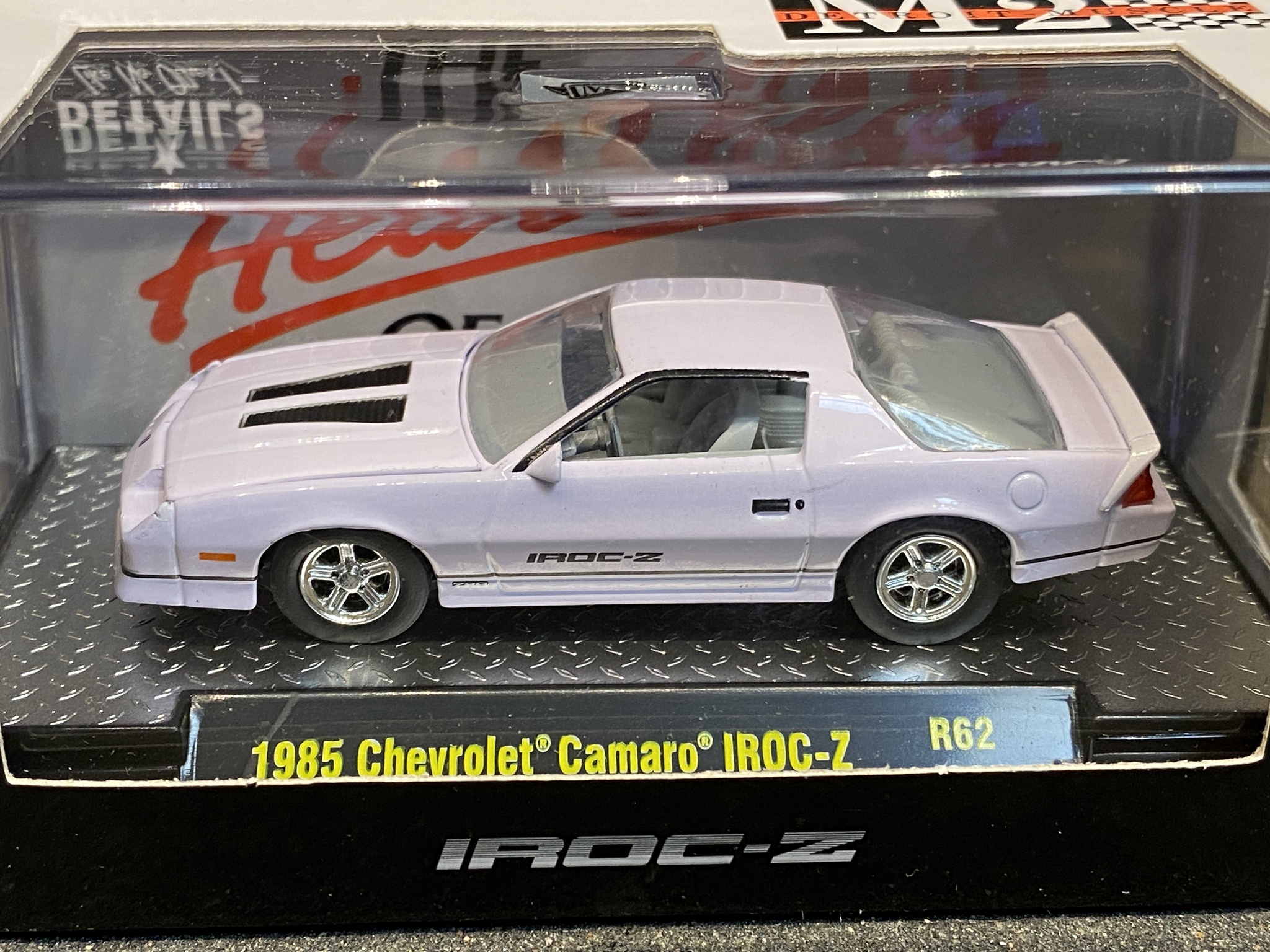 Skala 1/64 1985 Chevrolet Camaro IROC-Z fr M2 Machines, Lim.Ed 8400 ex