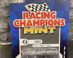 Skala 1/64 1985 Buick Regal T-type fr Racing Champions Mint