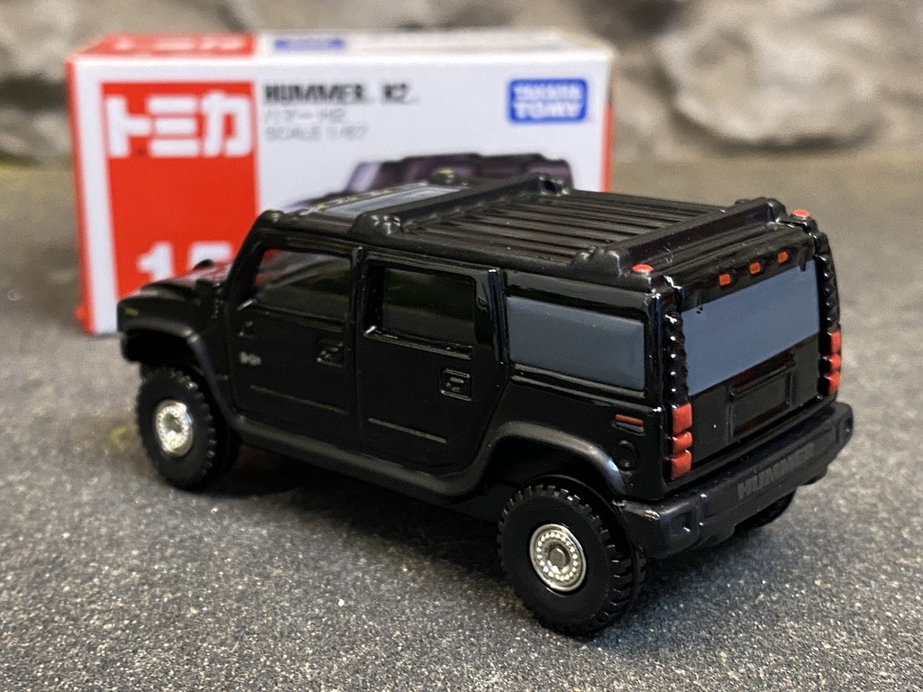 Skala 1/64 (1/67) HUMMER H2 fr Takara TOMY