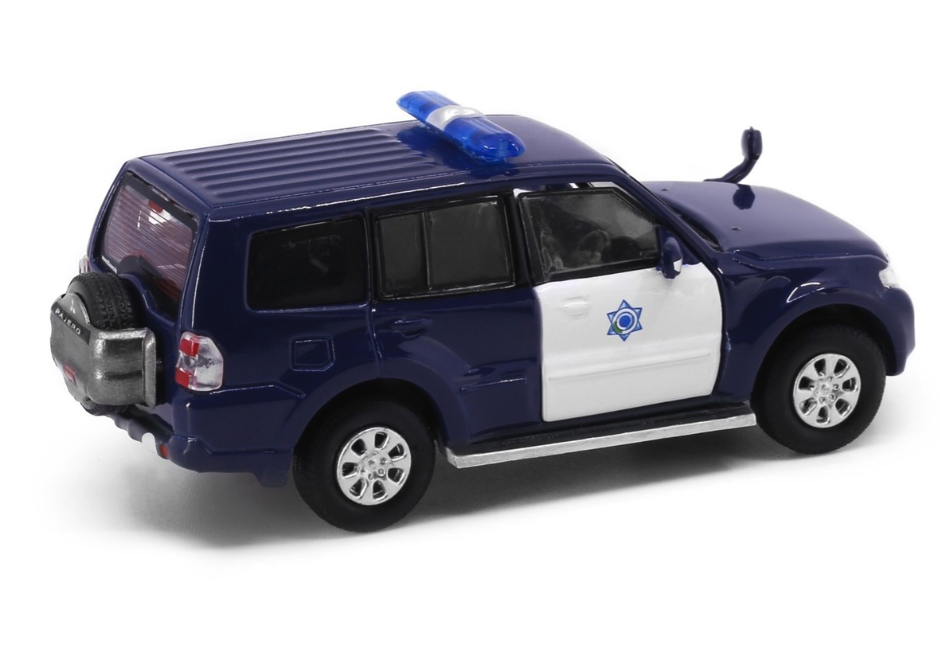 Skala 1/64 Mitsubishi 2015 Pajero - Macau Customs/Tull fr Tiny Toys