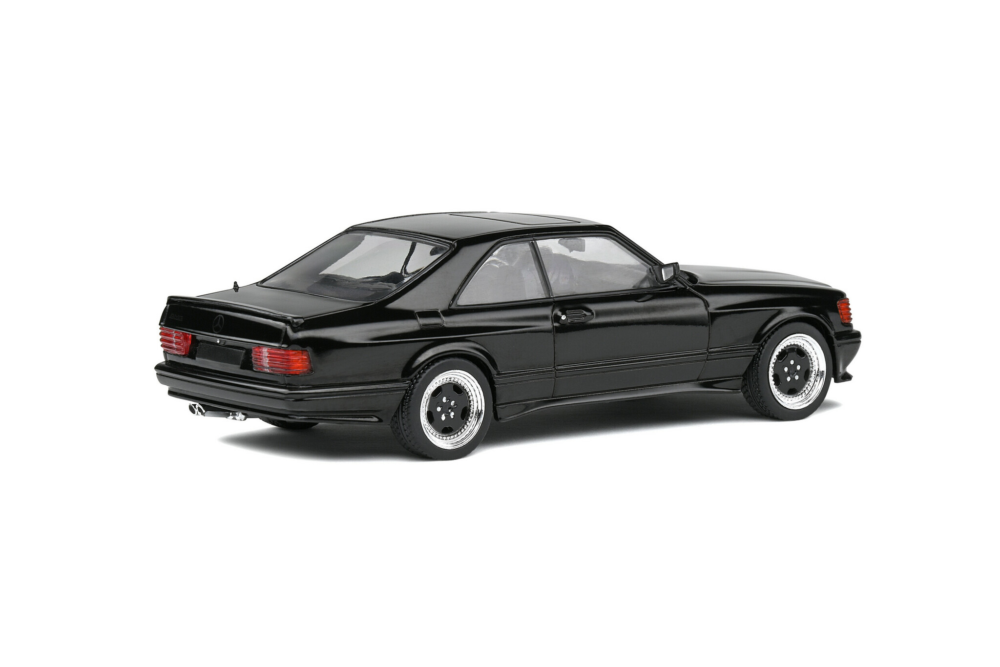 Skala 1/43 Mercedes-Benz 560 SEC AMG Wide Body – Black Uni – 1990 fr Solido