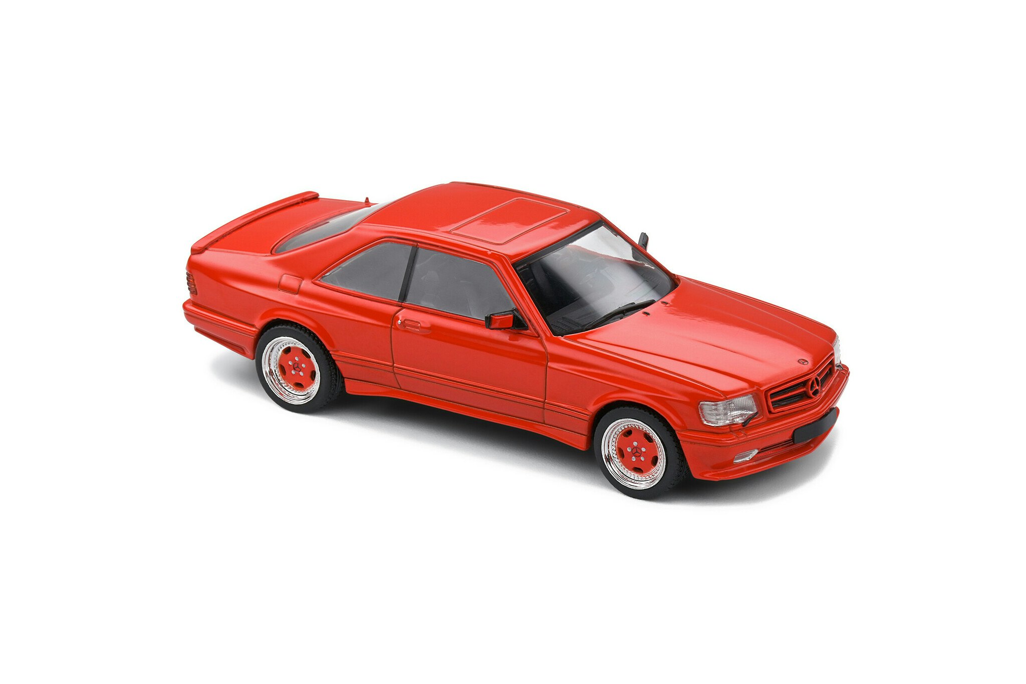 Skala 1/43 Mercedes-Benz 560 SEC AMG Wide Body – Signal Red  – 1990 fr Solido