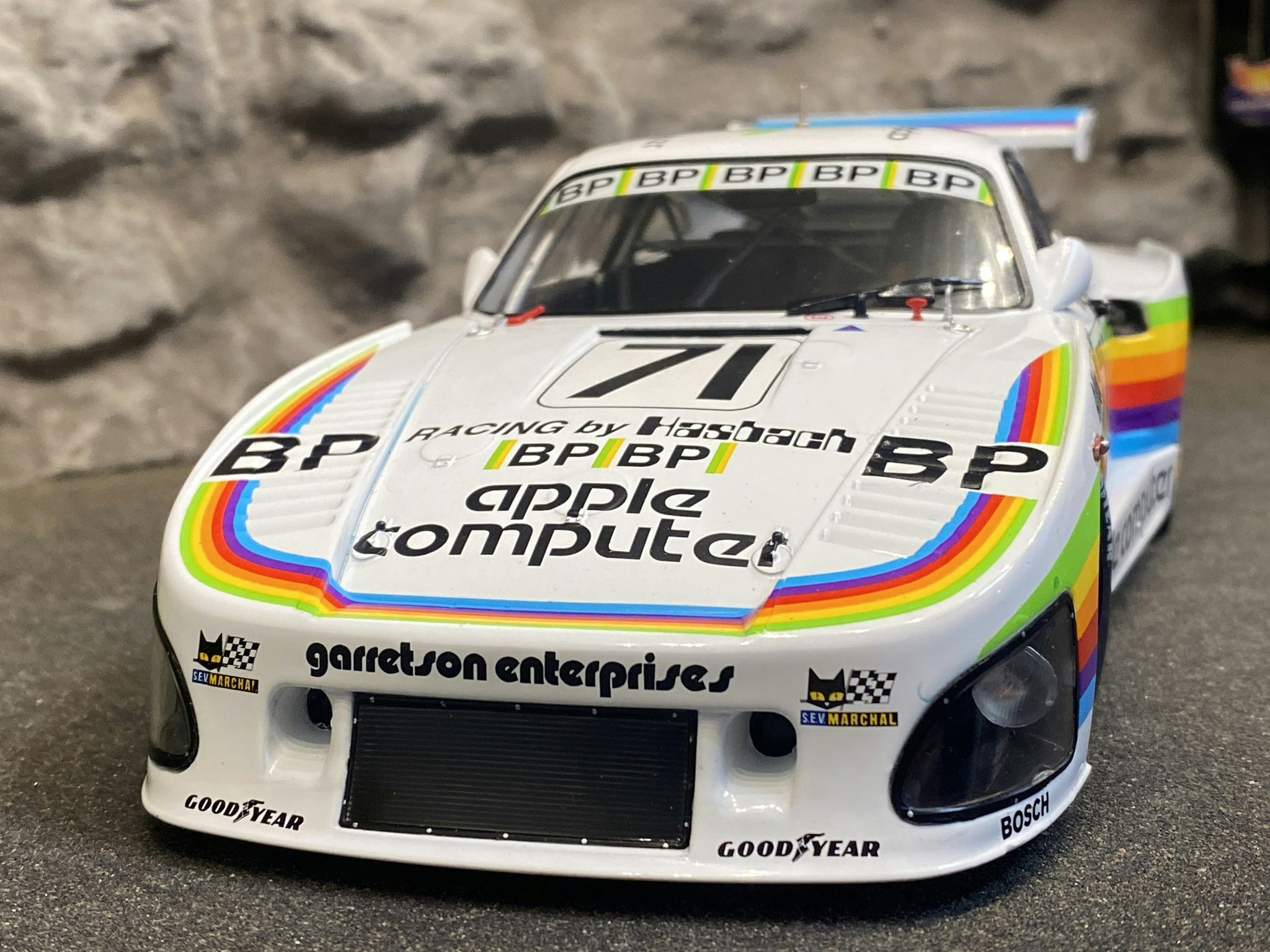 Skala 1/18 PORSCHE 935 K3 24H LE MANS #71 1980 Rahal/Garretson/Moffat fr Solido