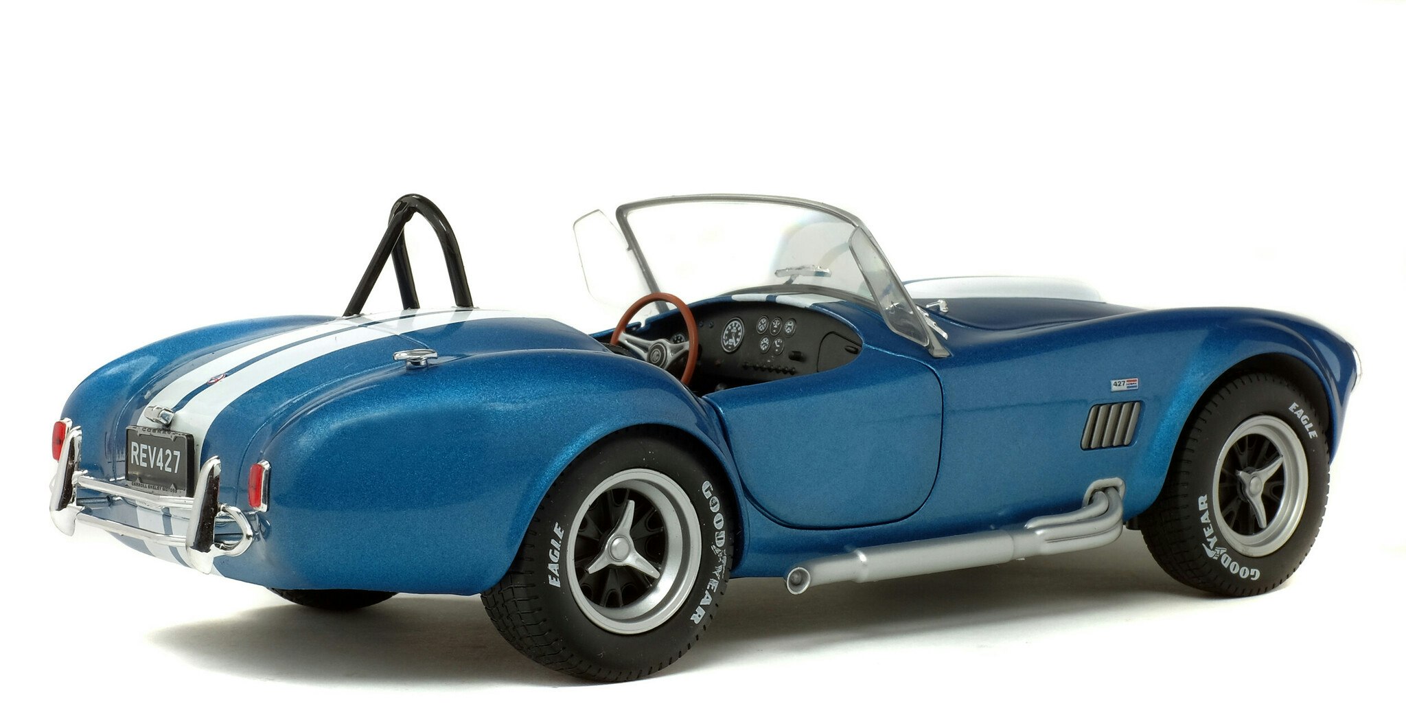 Skala 1/18 SHELBY COBRA 427S/C MK II, BLUE 1965  fr Solido