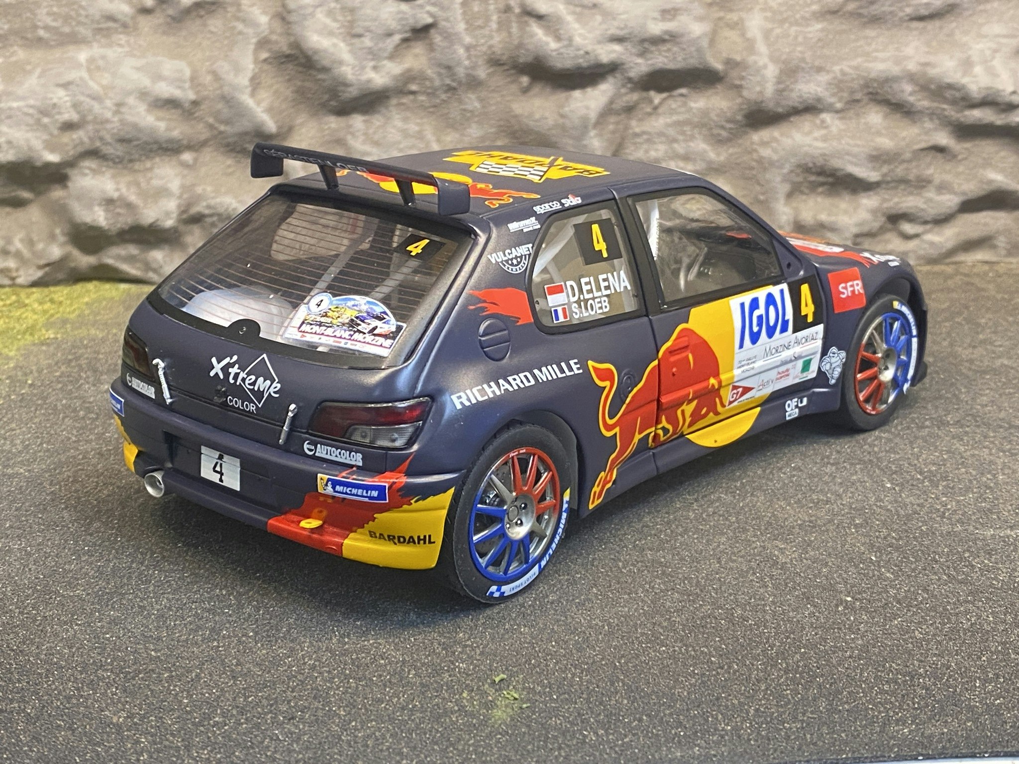 Skala 1/18 PEUGEOT 306 MAXI - RALLY MONT BLANC 2021, S.LOEB/D.ELENA fr Solido