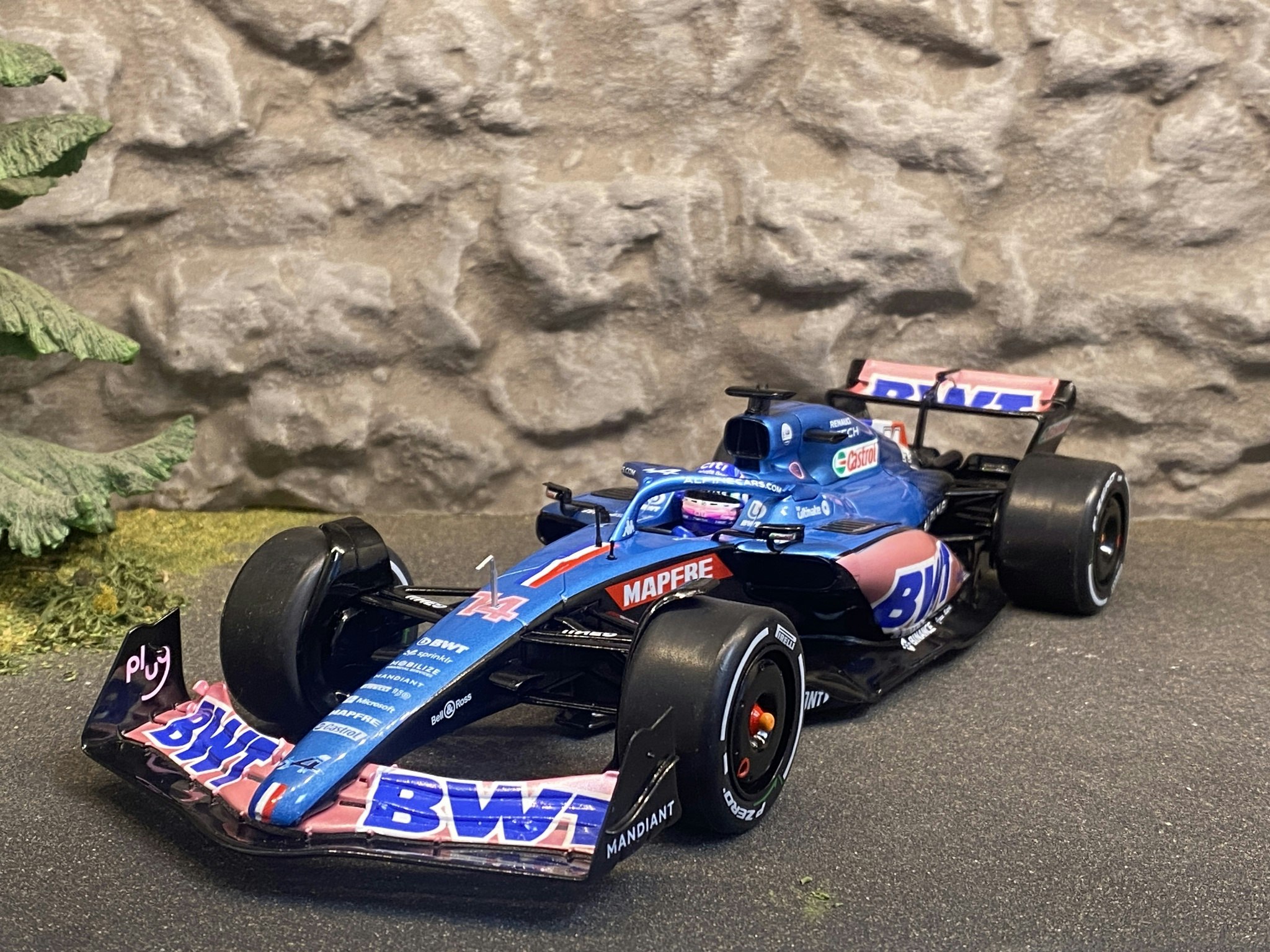 Skala 1/18 ALPINE A522 – MONACO GRAND PRIX – F.ALONSO 2022 fr Solido