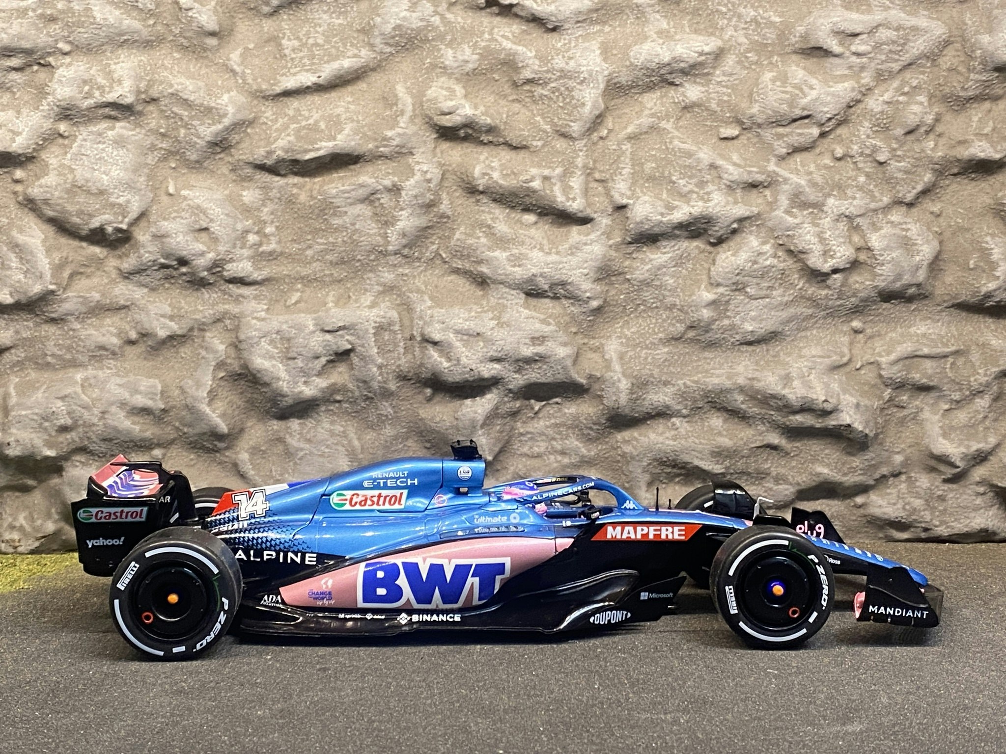 Skala 1/18 ALPINE A522 – MONACO GRAND PRIX – F.ALONSO 2022 fr Solido