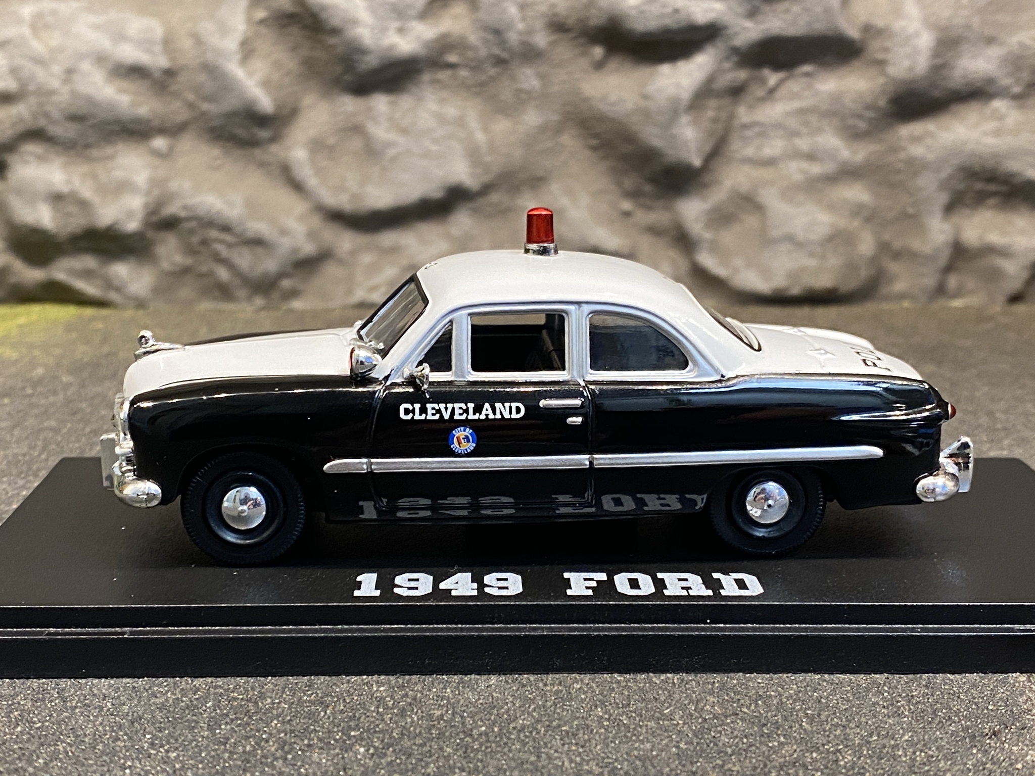 Skala 1/43 1949 Ford - Cleveland Police - Greenlight