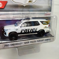 Skala 1/64 Chevrolet Tahoe Police Pursuit Vehicle 21' "Hot Pursuit" från Greenlight Excl.