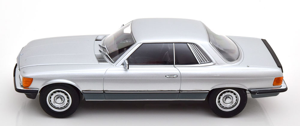 Skala 1/18 Mercedes-Benz 450 SLC 5.0 (C107) 1973, Silver fr KK-scale