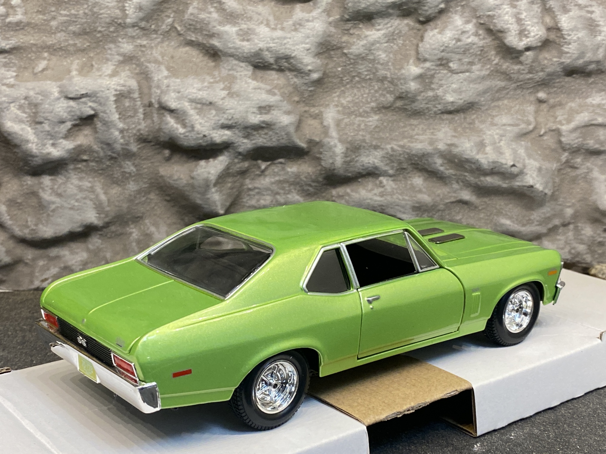 Skala 1/24: 1970 Chevrolet Nova SS, Light Green fr Maisto Special Edition