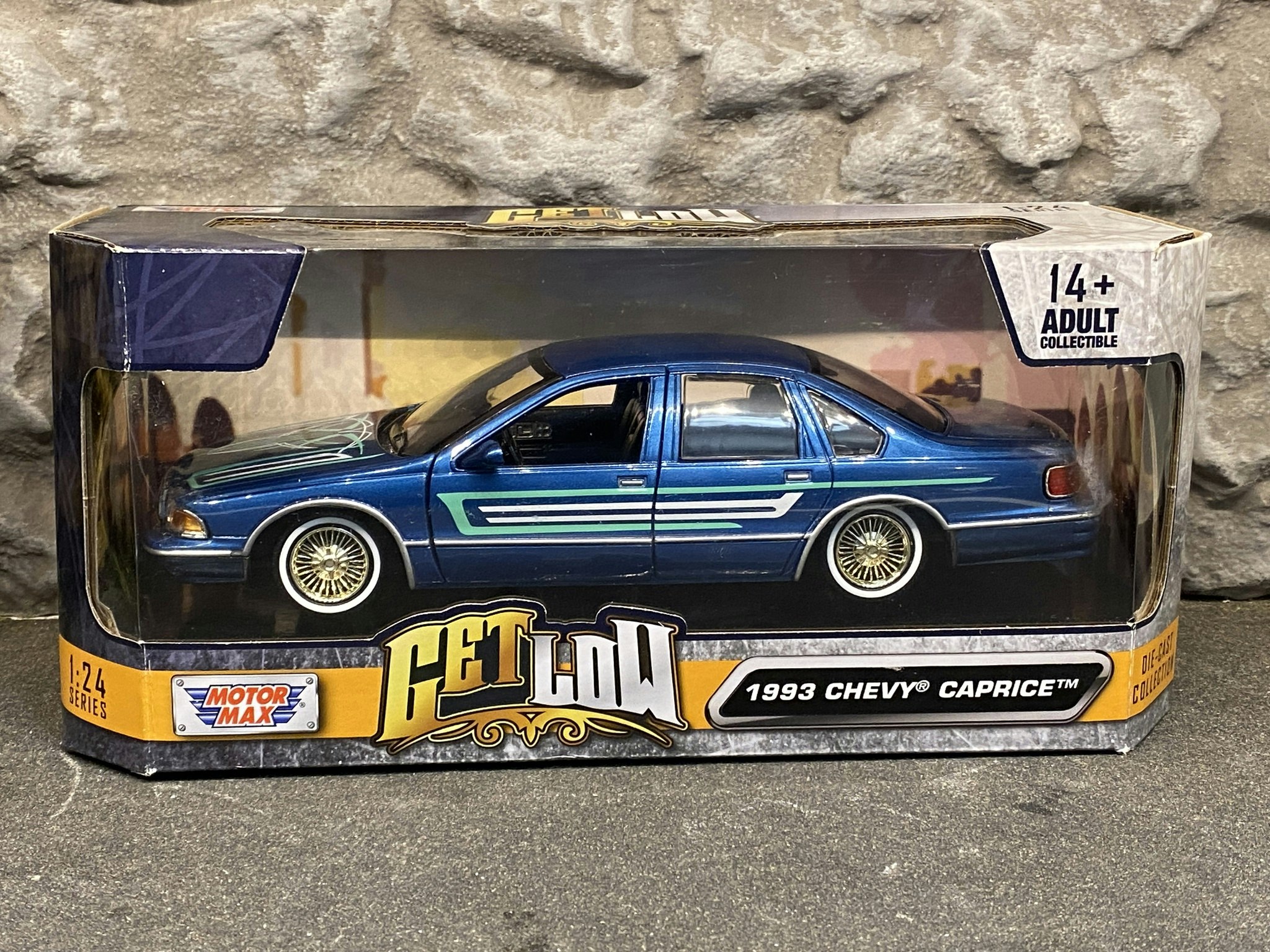 Skala 1/24: 1993 Chevrolet Caprice, Blue/Special fr MotorMax "Get Low"