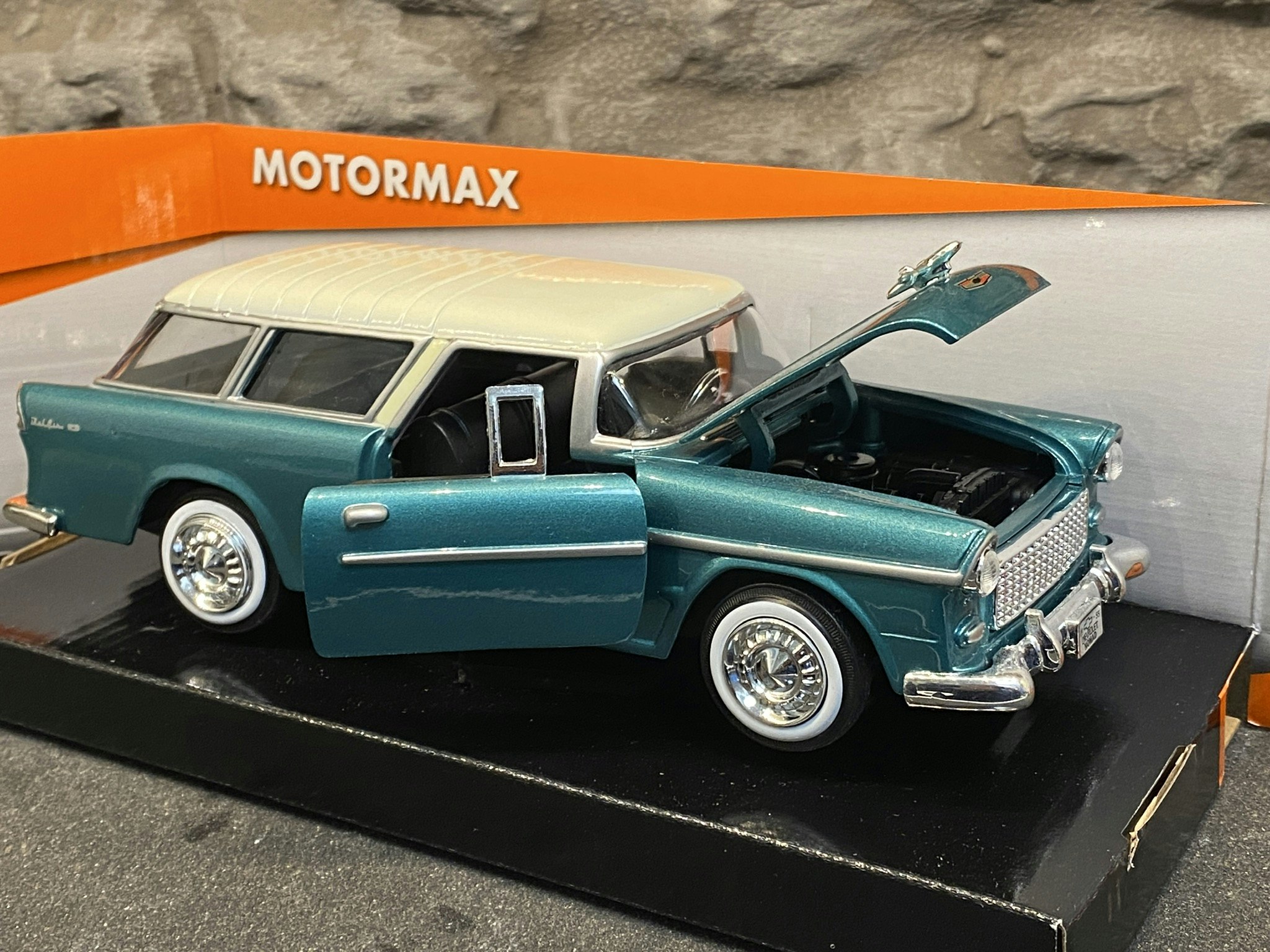 Skala 1/24: 1955 Chevrolet Bel Air Nomad fr Welly Nex Models