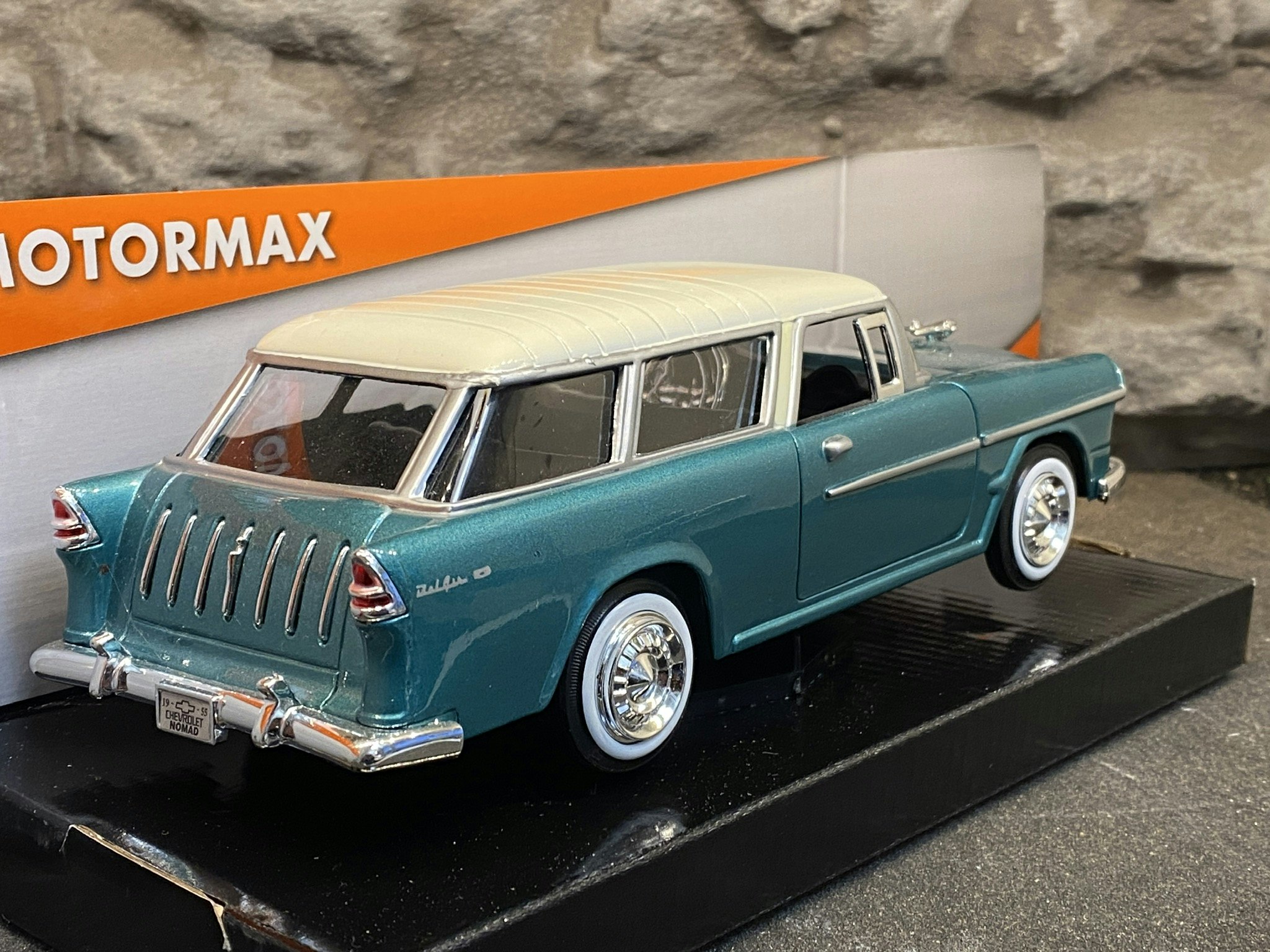 Skala 1/24: 1955 Chevrolet Bel Air Nomad fr Welly Nex Models