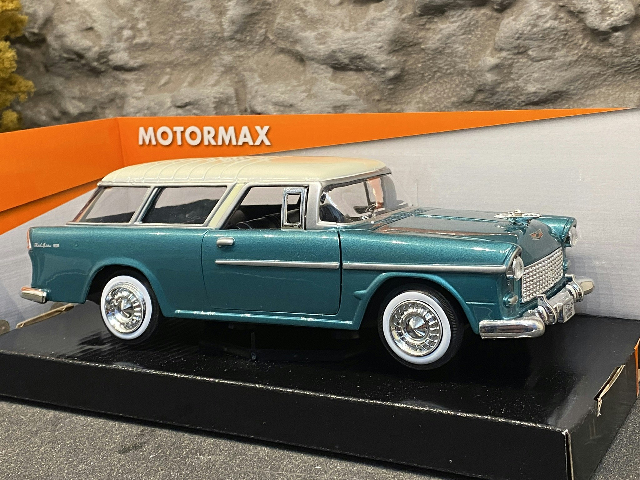 Skala 1/24: 1955 Chevrolet Bel Air Nomad fr Welly Nex Models